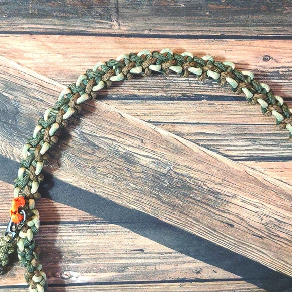 Now That's What I Call Camo! Paracord Game Call Lanyard - Picture 5 of 8